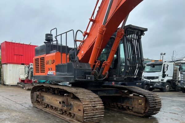 Hitachi 490