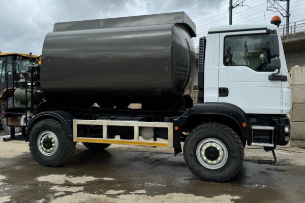 MAN Fuel Tanker