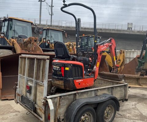 KUBOTA K008-5 With Trailer